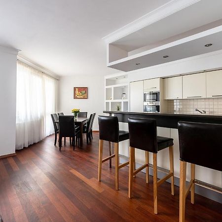 Bukowinska 12 Prywatne Mieszkanie 80M2 Z Dwiema Sypialniami I Balkonem 2X Bezplatne Miejsca Parkingowe Samodzielne Zameldowanie! Private Garage! Self Check-In System! Warszawa Exteriör bild