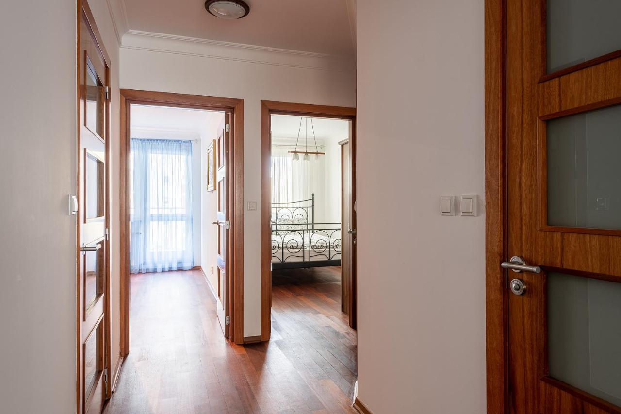 Bukowinska 12 Prywatne Mieszkanie 80M2 Z Dwiema Sypialniami I Balkonem 2X Bezplatne Miejsca Parkingowe Samodzielne Zameldowanie! Private Garage! Self Check-In System! Warszawa Exteriör bild