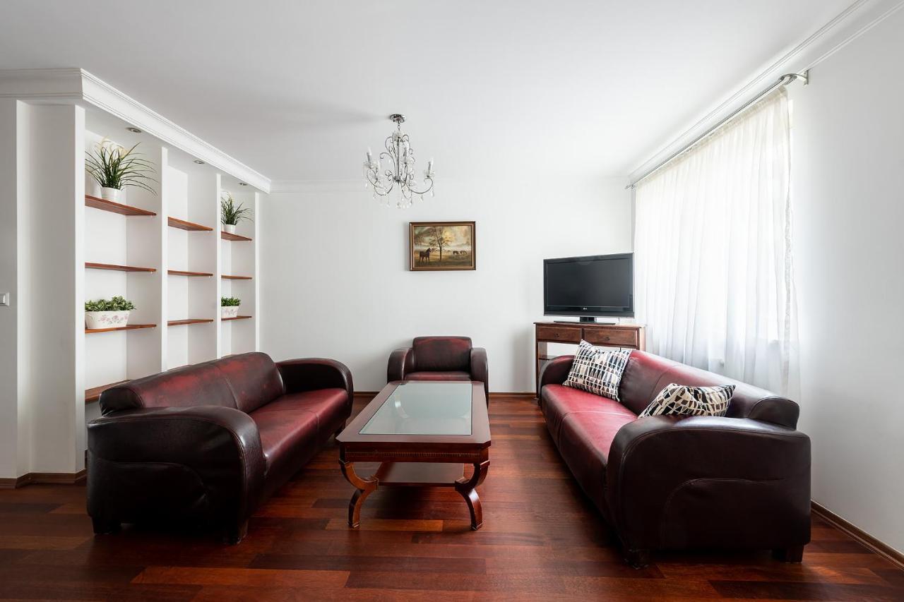 Bukowinska 12 Prywatne Mieszkanie 80M2 Z Dwiema Sypialniami I Balkonem 2X Bezplatne Miejsca Parkingowe Samodzielne Zameldowanie! Private Garage! Self Check-In System! Warszawa Exteriör bild