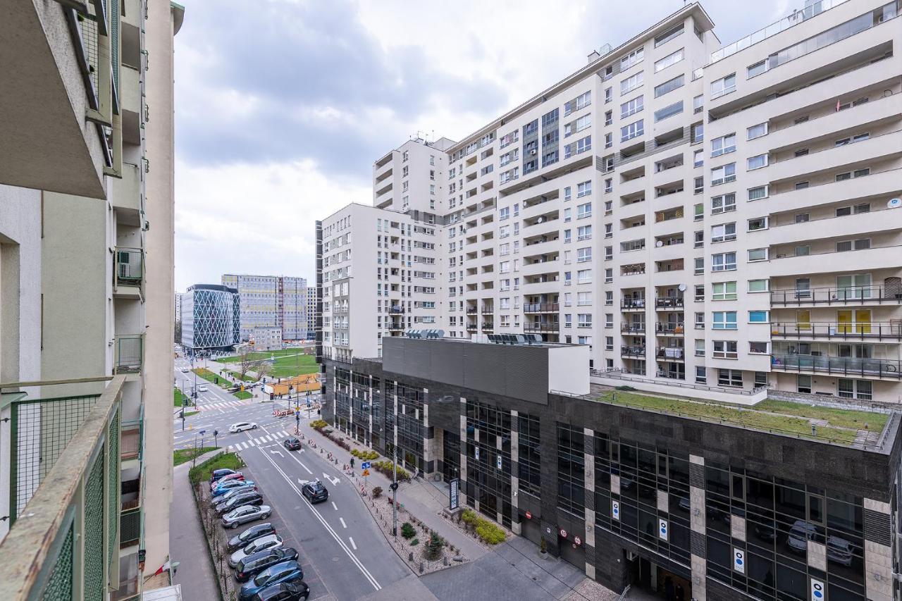 Bukowinska 12 Prywatne Mieszkanie 80M2 Z Dwiema Sypialniami I Balkonem 2X Bezplatne Miejsca Parkingowe Samodzielne Zameldowanie! Private Garage! Self Check-In System! Warszawa Exteriör bild